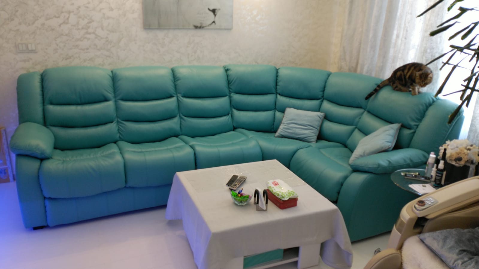 Перетяжка дивана на дому. Первомайская